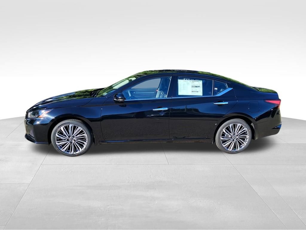 New 2025 Nissan Altima 2.5 SL image 2