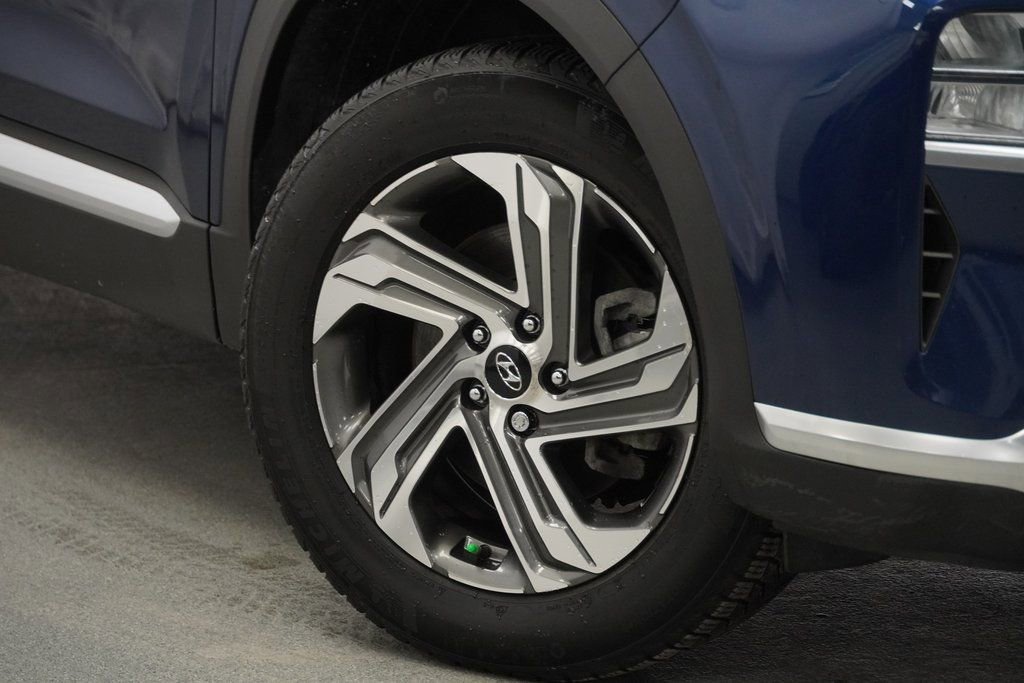 Used 2021 Hyundai Santa Fe SEL w/ Convenience Package video 4