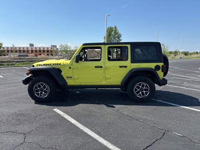 Used 2024 Jeep Wrangler Rubicon image 2