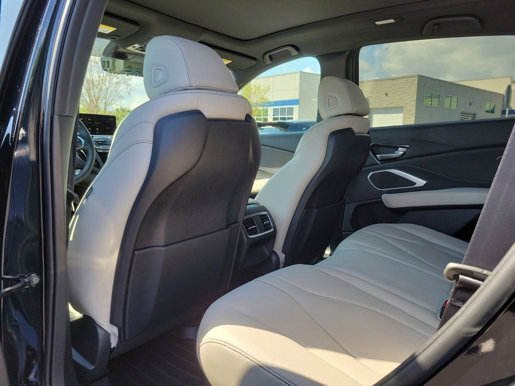 New 2026 Acura RDX SH-AWD image 13
