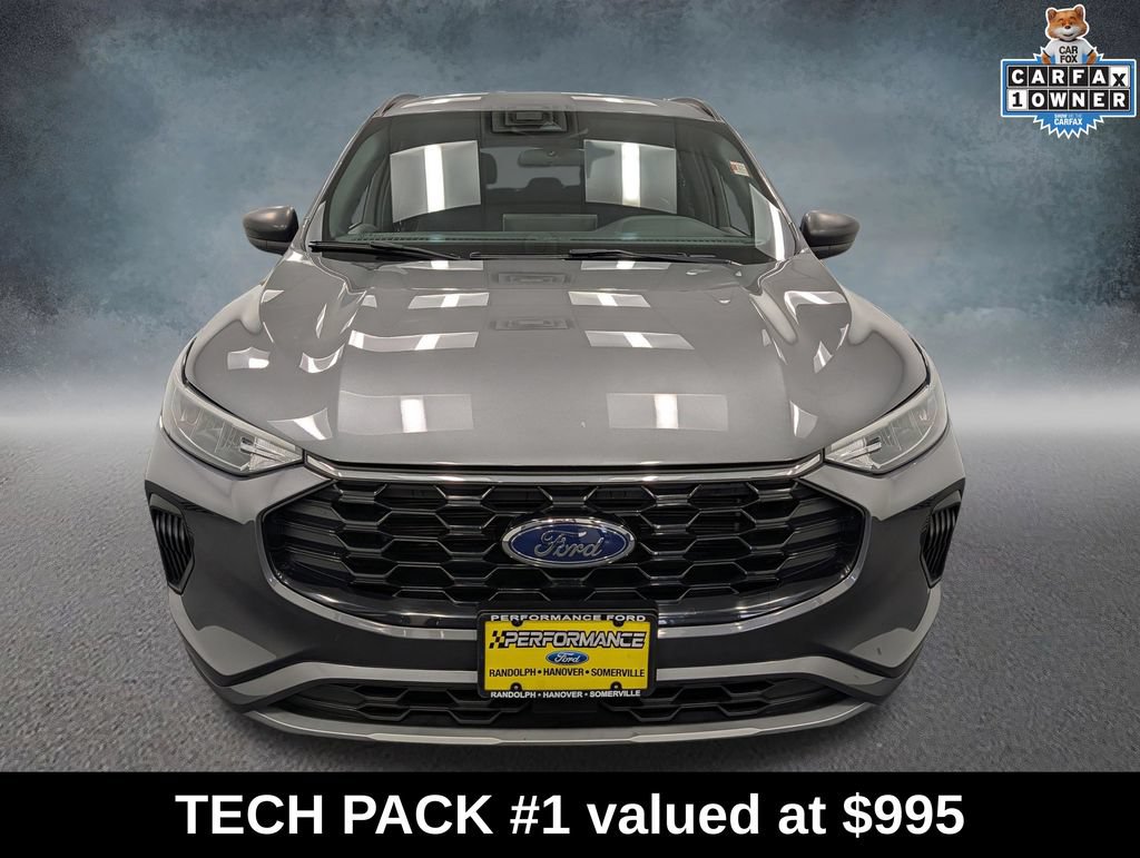 Used 2023 Ford Escape ST-Line w/ Tech Pack #1 AWD/4WD image 2