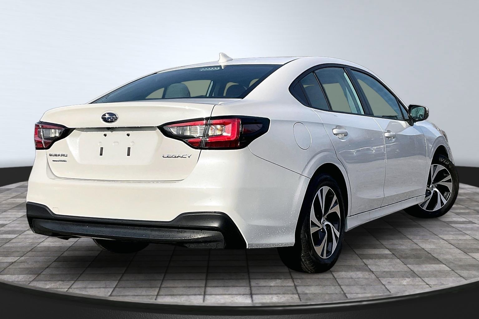 Used 2025 Subaru Legacy Premium image 2