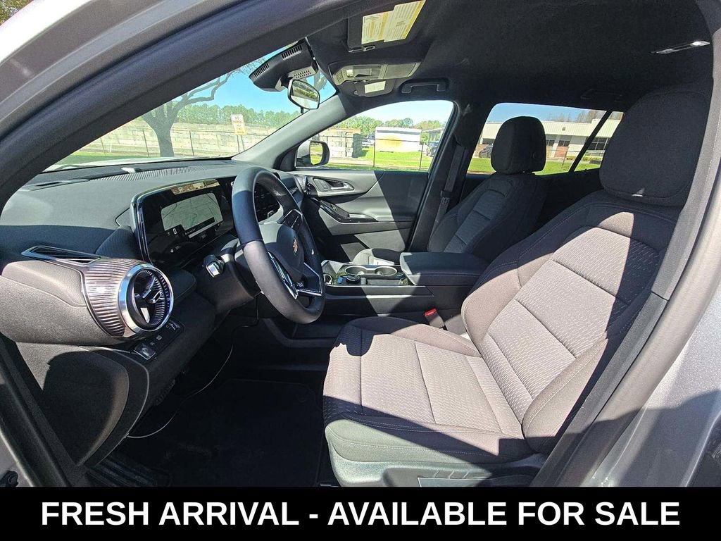 Used 2026 Chevrolet Equinox LT image 6