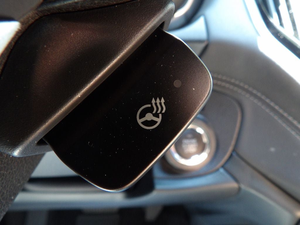 Used 2025 Subaru Outback Touring XT AWD/4WD image 21