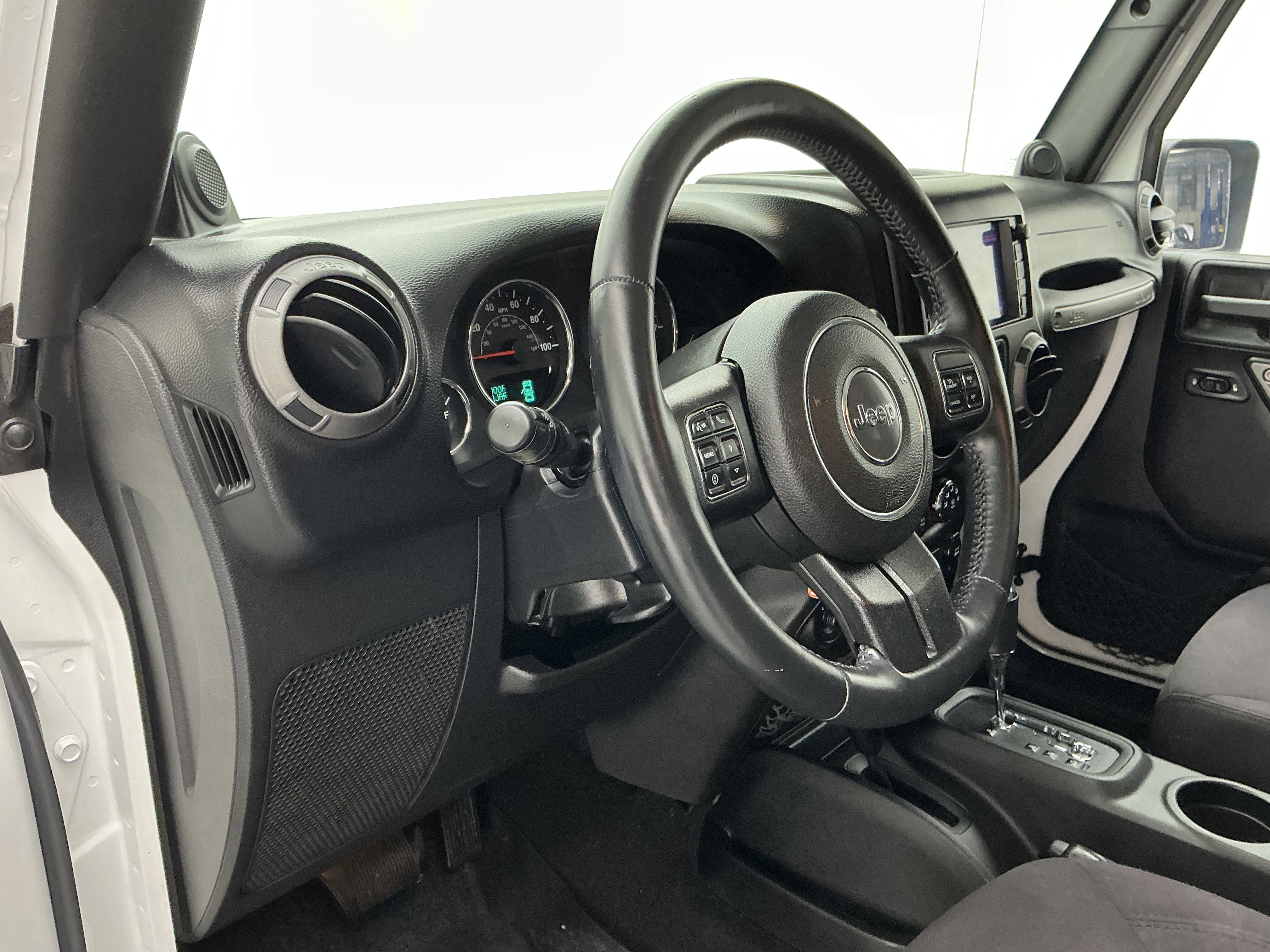 Used 2013 Jeep Wrangler Unlimited Sport image 12