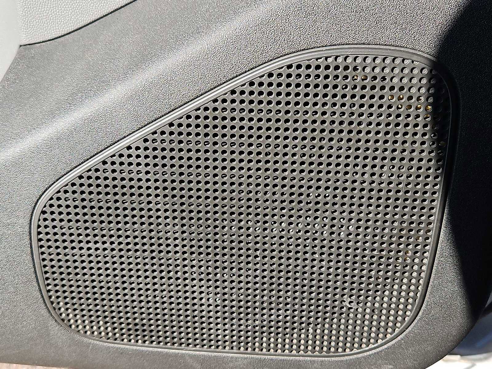 Used 2015 Nissan Xterra S w/ Value Package image 28