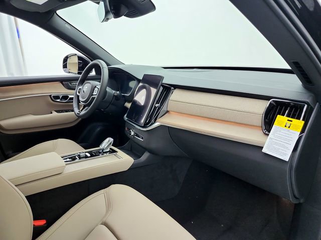 New 2026 Volvo XC90 B6 Plus w/ Protection Package image 17