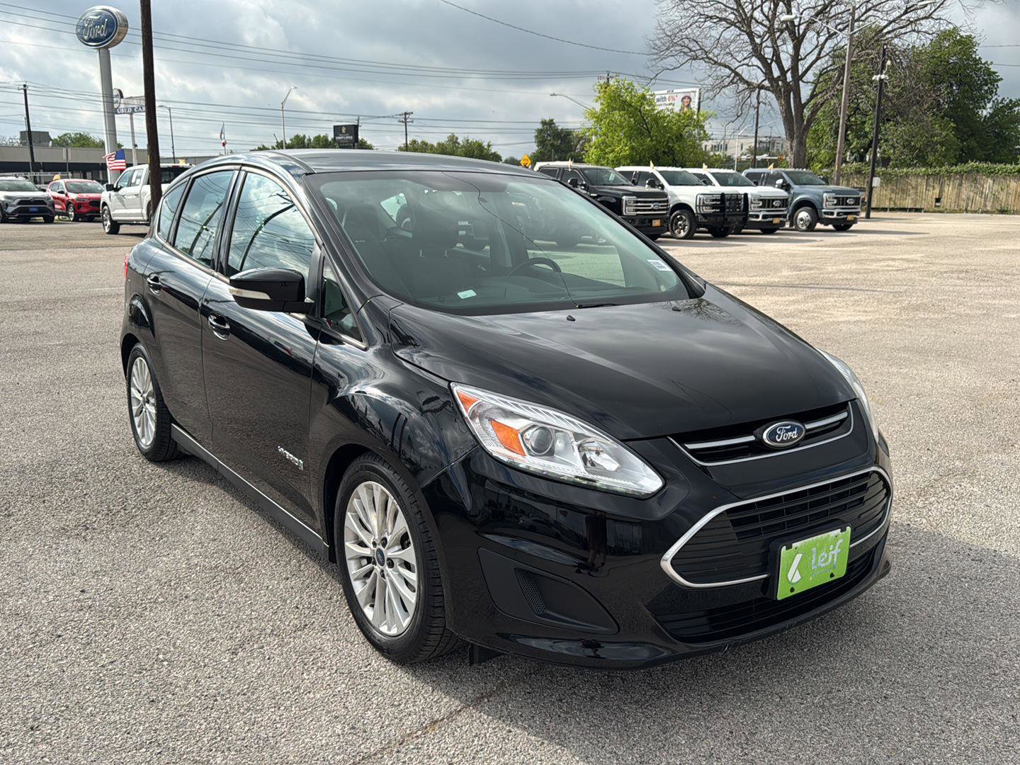 Used 2017 Ford C-MAX SE w/ Equipment Group 201A image 1