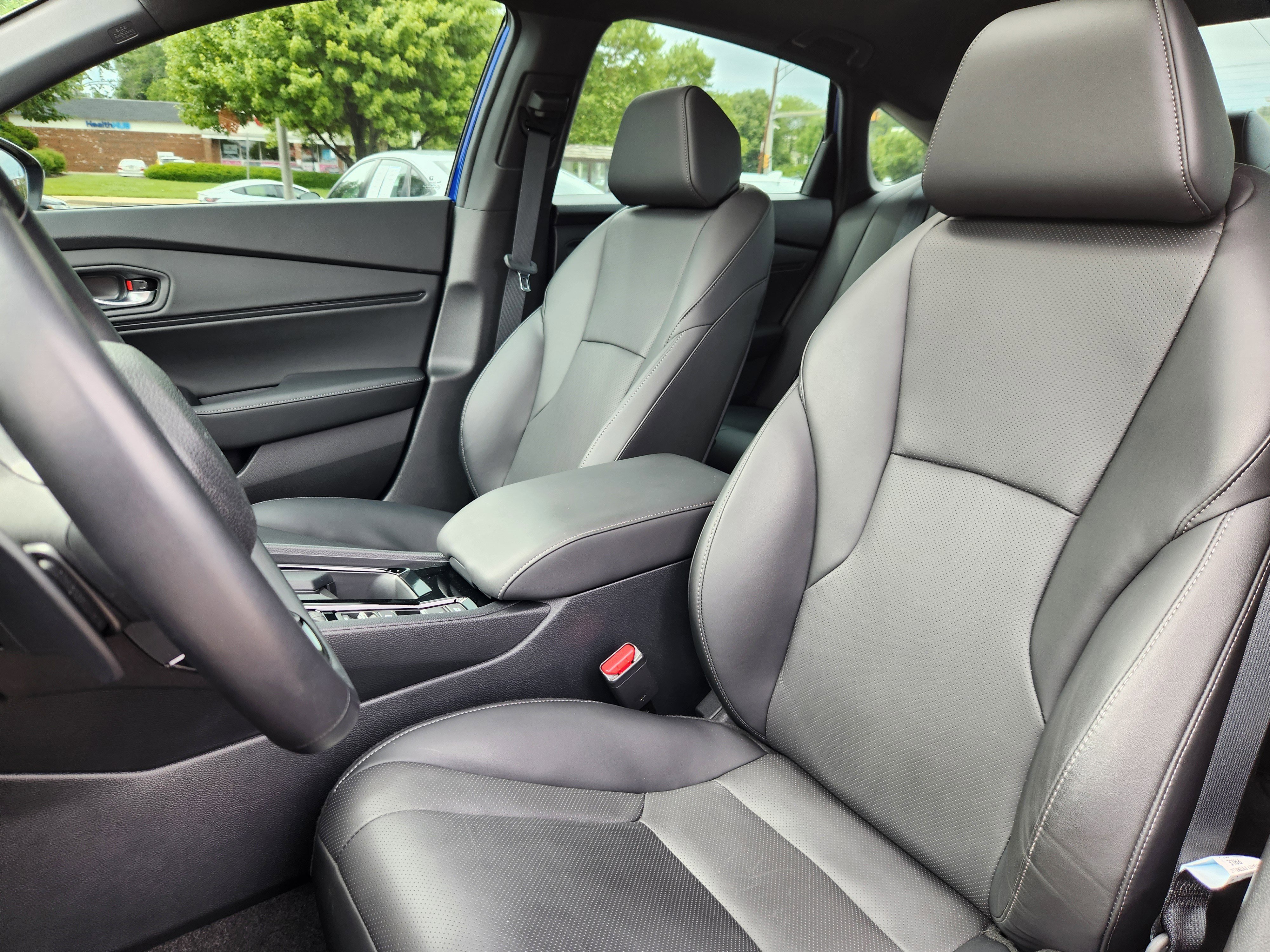 Used 2025 Honda Accord Sport image 7