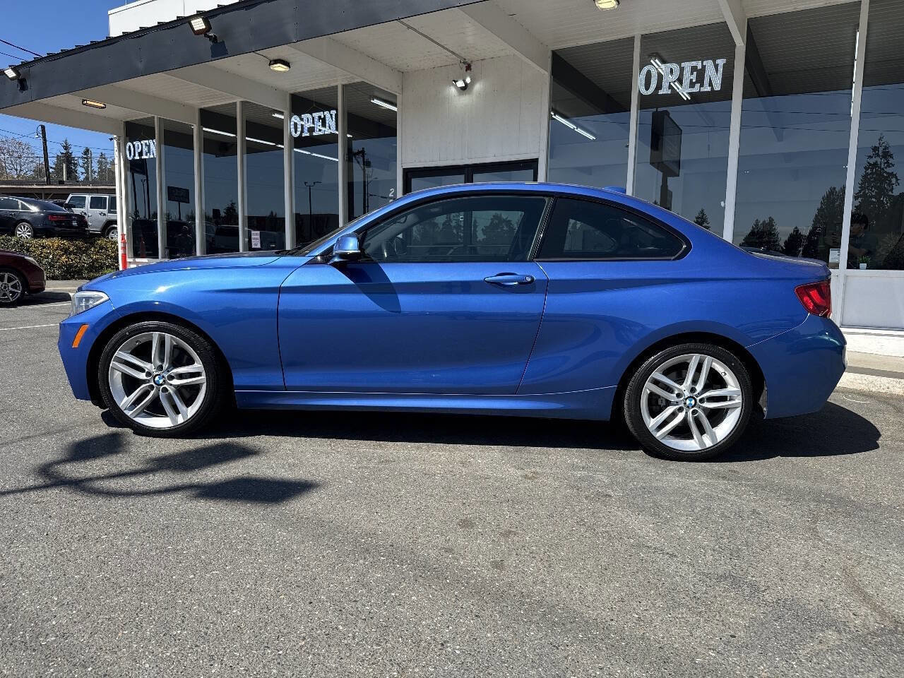 Used 2015 BMW 228i xDrive Coupe AWD/4WD image 3