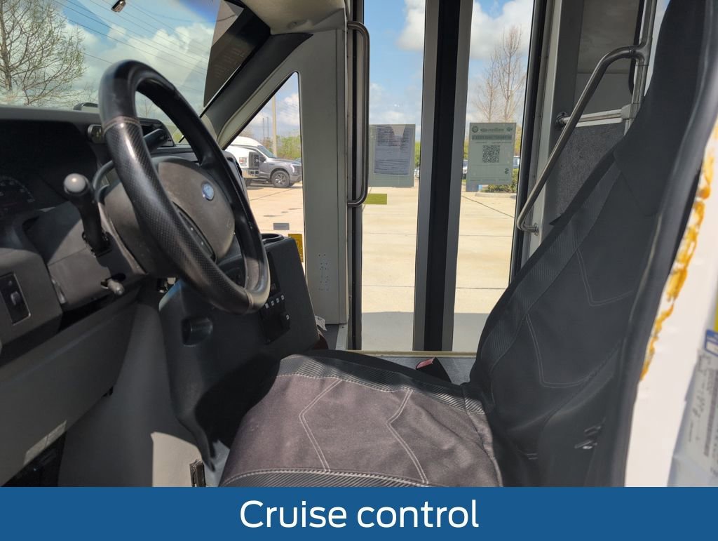 Used 2015 Ford E-450 and Econoline 450 Super Duty w/ Shuttle Bus Prep Package image 4
