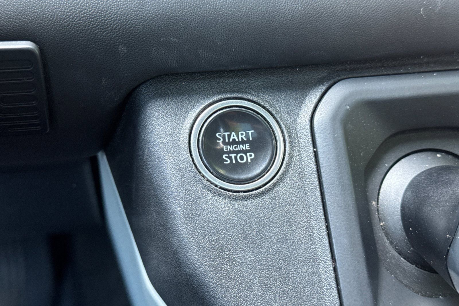 Used 2022 Land Rover Defender 110 X-Dynamic HSE AWD/4WD image 24