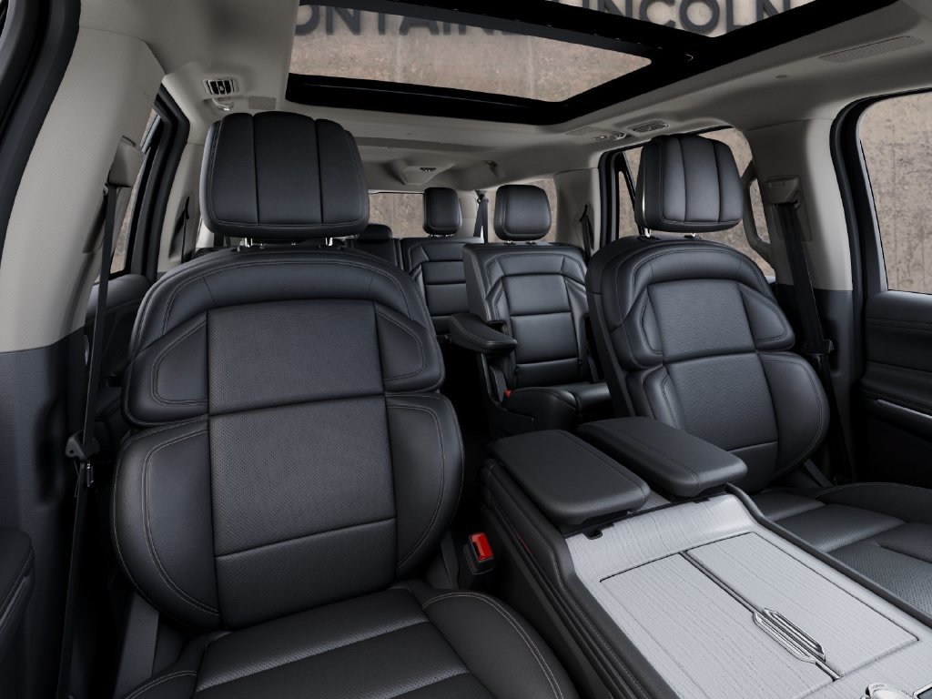 New 2027 Lincoln Navigator L Reserve AWD/4WD image 10