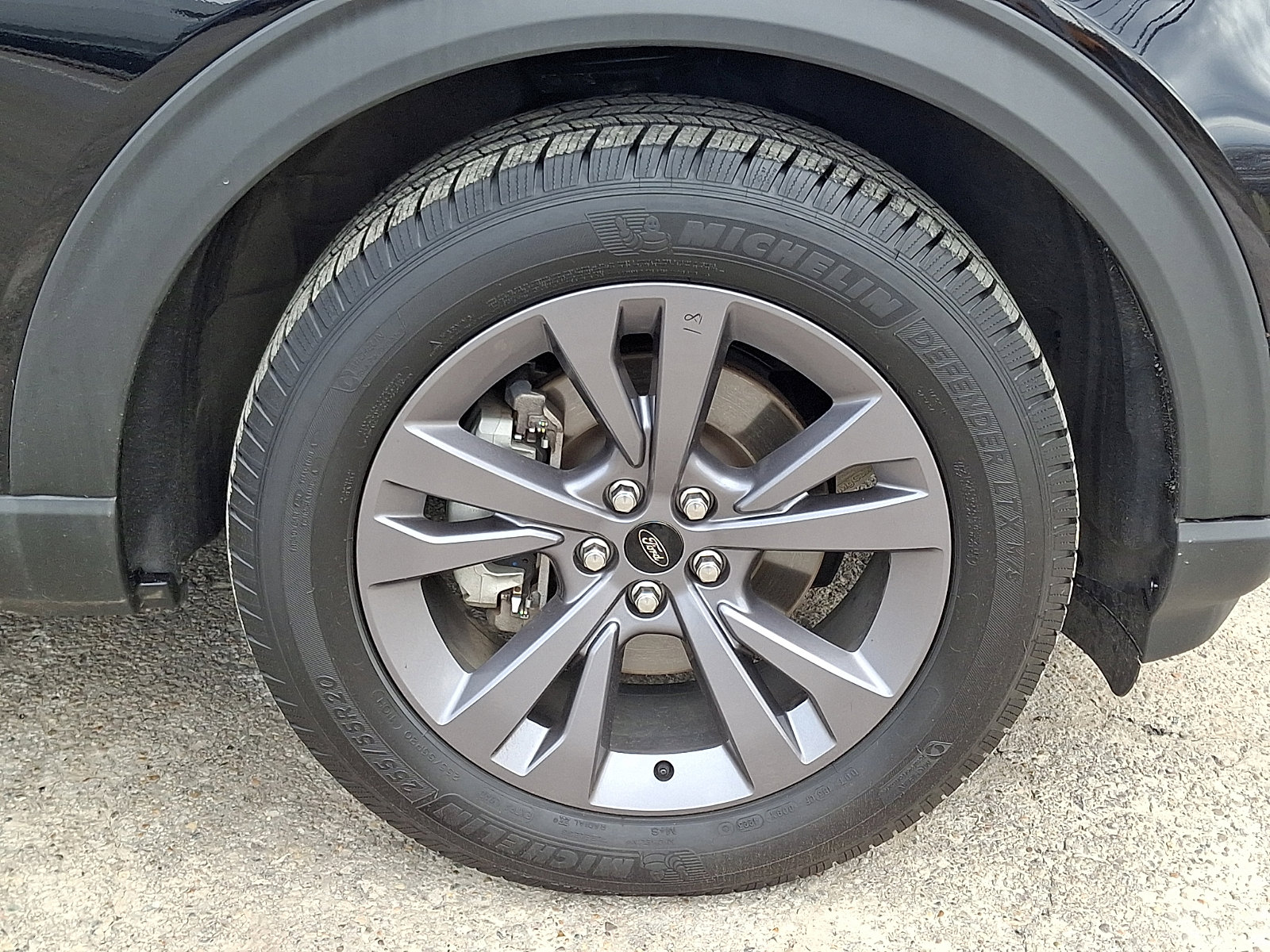 Used 2021 Ford Explorer XLT w/ Equipment Group 202A image 8