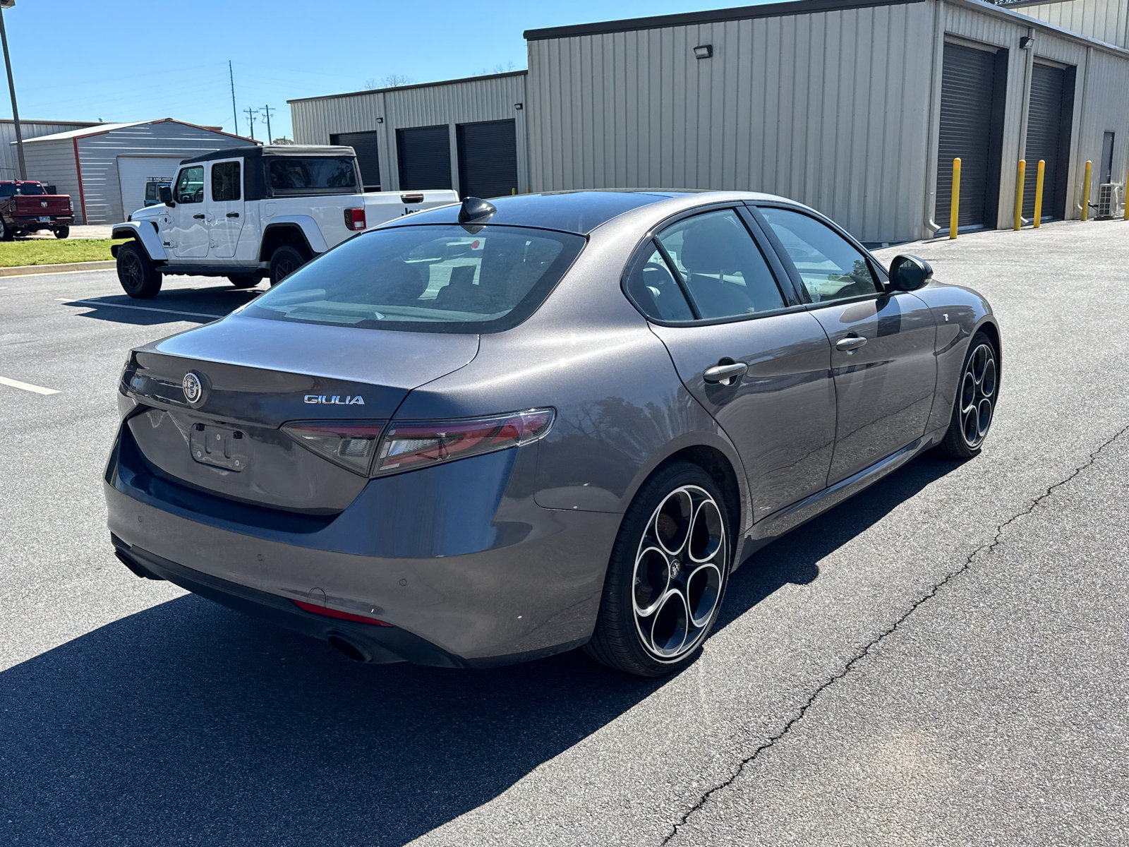Used 2024 Alfa Romeo Giulia Ti image 5