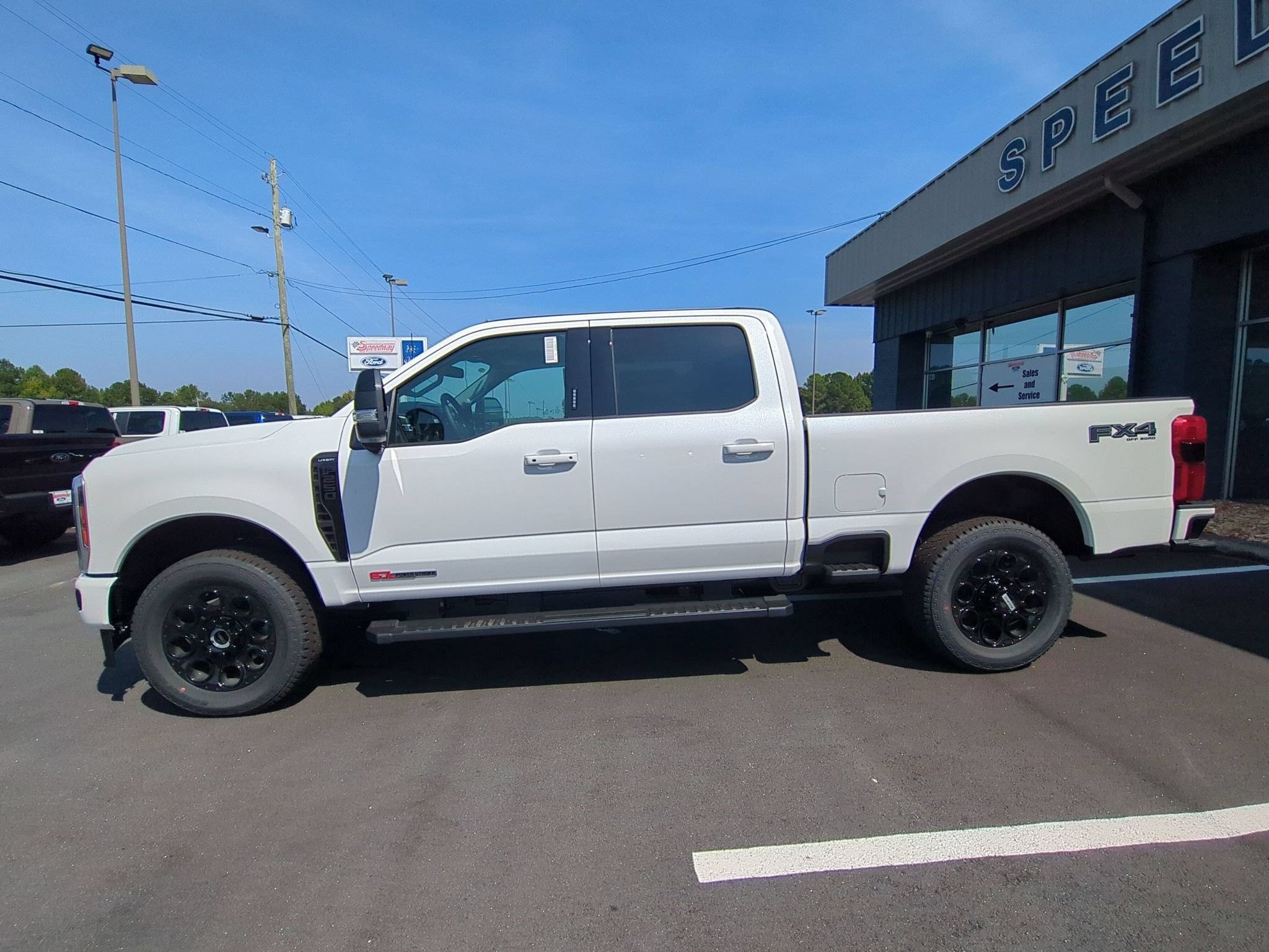 New 2027 Ford F250 Lariat w/ Black Appearance Package AWD/4WD image 10