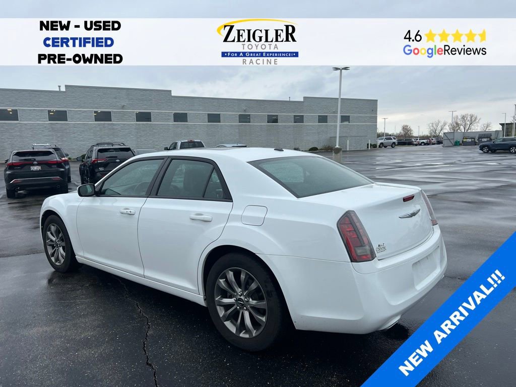Used 2014 Chrysler 300 S AWD/4WD image 6