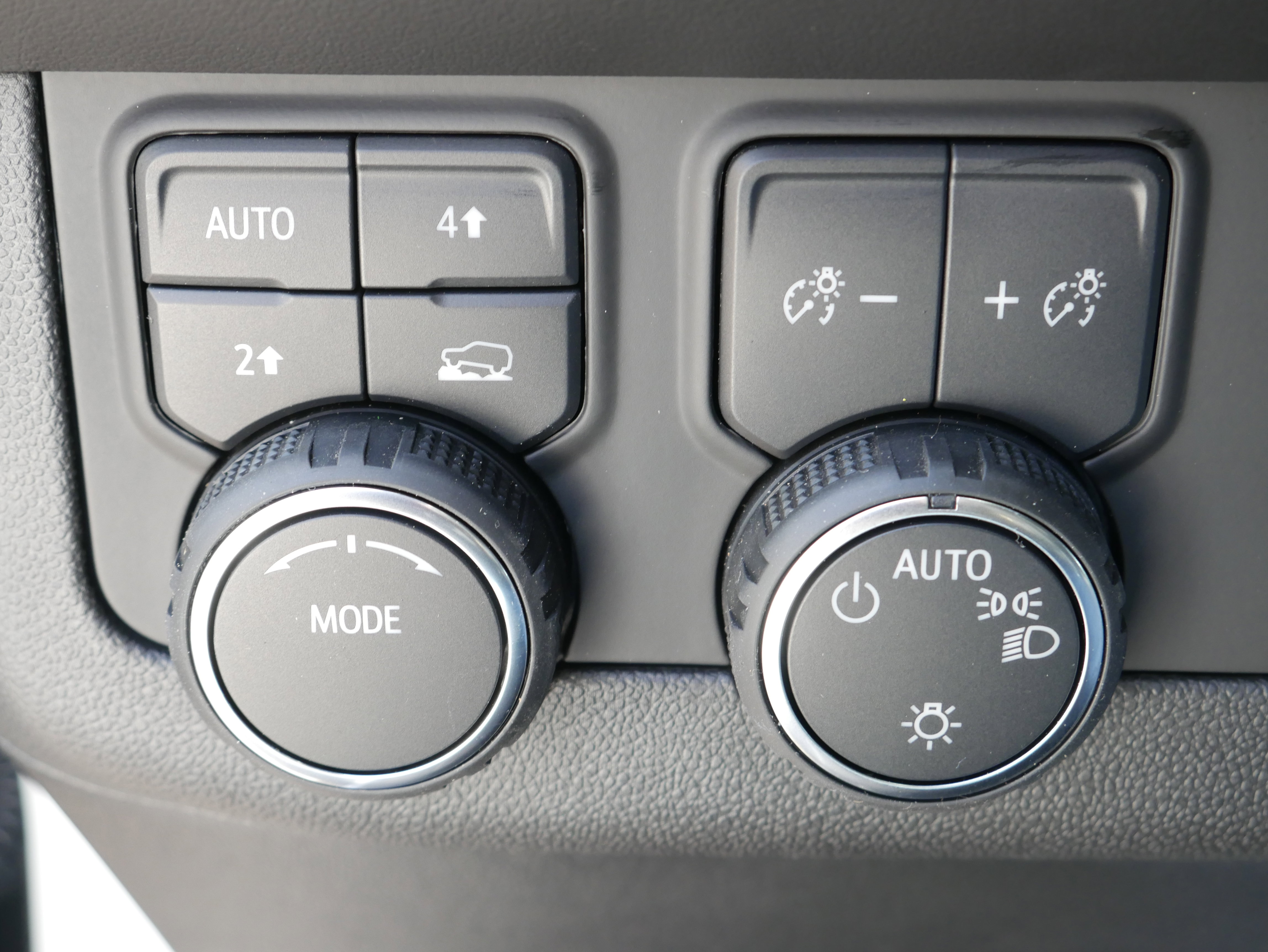 New 2024 Chevrolet Tahoe 4WD w/ Remote Keyless Entry Package image 28