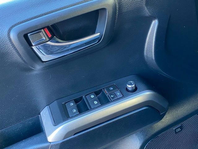 Used 2018 Toyota Tacoma Limited image 25