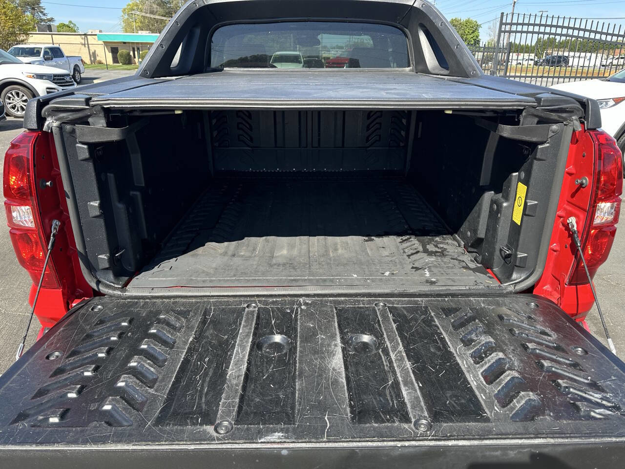 Used 2008 Chevrolet Avalanche LTZ w/ LTZ Preferred Equipment Group RWD image 8