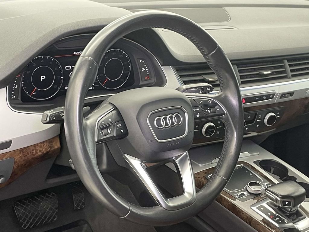 Used 2018 Audi Q7 2.0T Premium Plus w/ Premium Plus Package AWD/4WD image 4