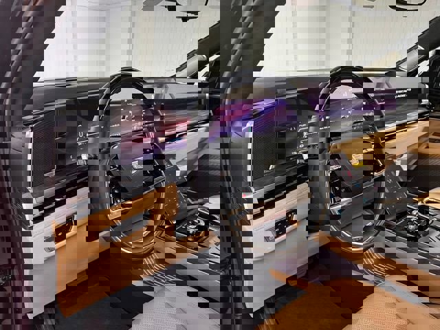 New 2025 Cadillac Escalade IQ Luxury 2 image 14