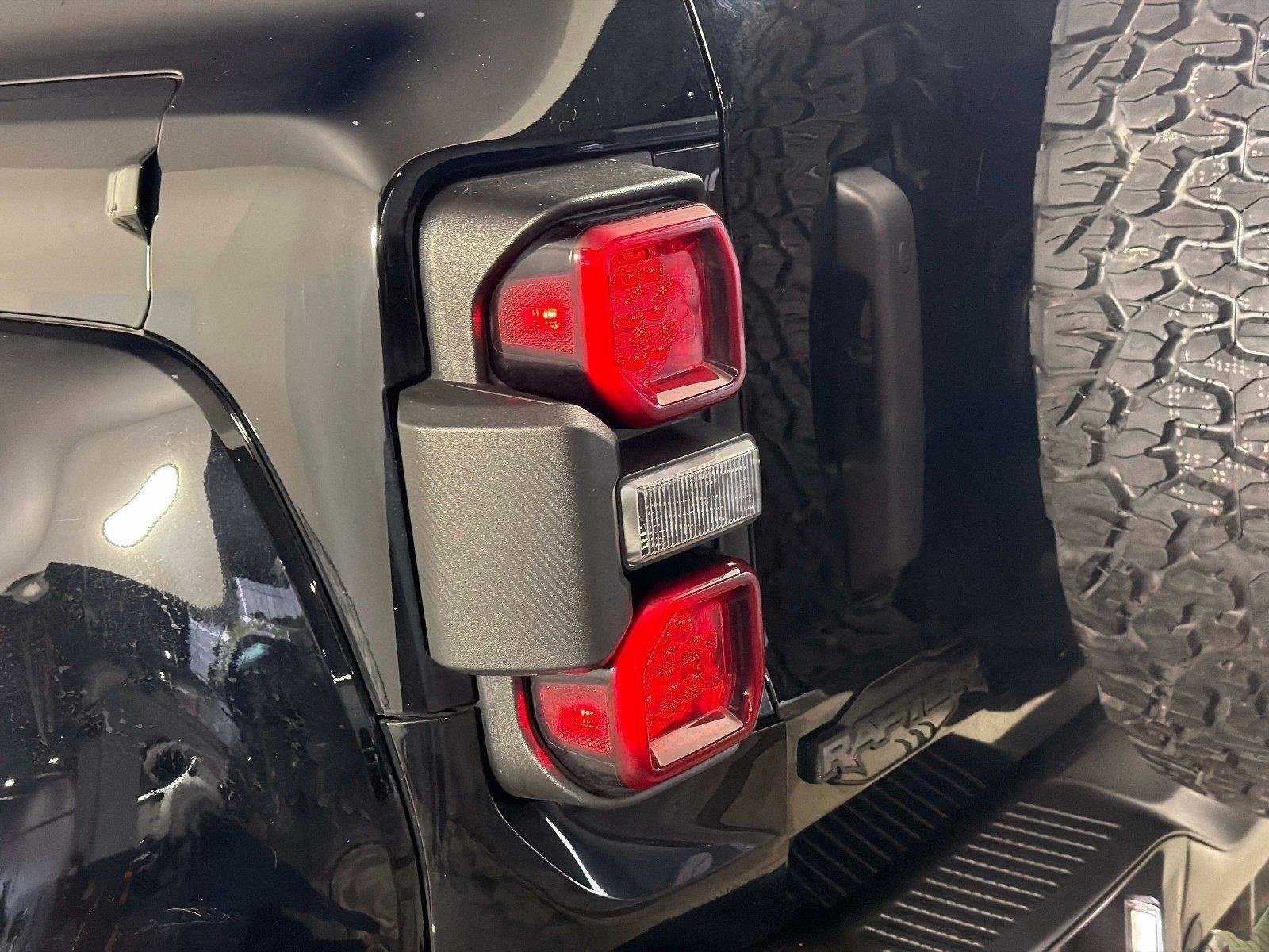 Used 2024 Ford Bronco Raptor w/ Interior Carbon Fiber Pack 6 AWD/4WD image 16