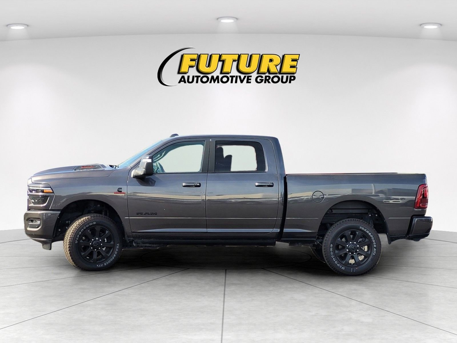 New 2025 RAM 2500 Laramie image 7