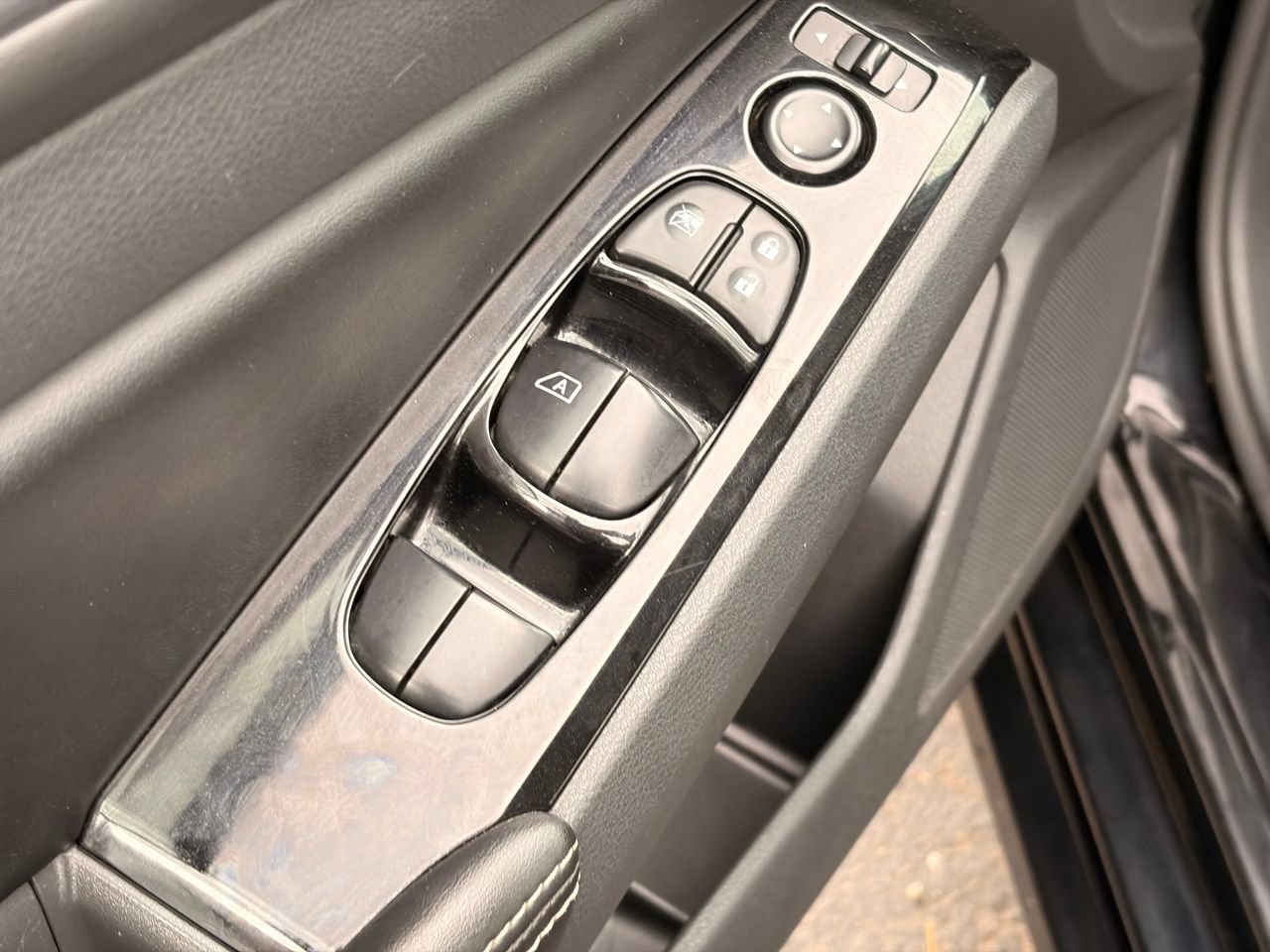 Certified 2023 Nissan Altima 2.5 SV FWD image 23