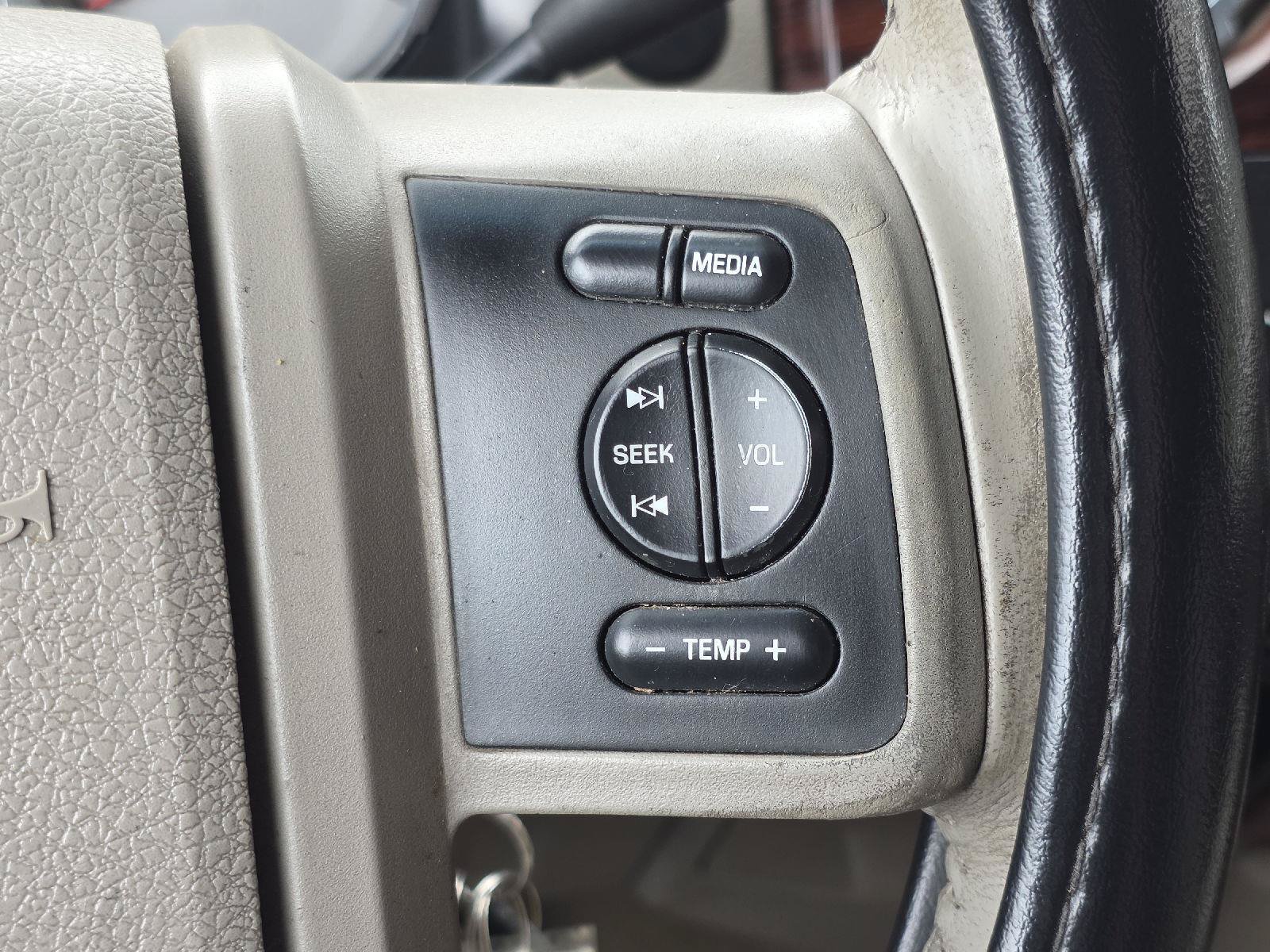Used 2008 Ford F350 Lariat AWD/4WD image 12