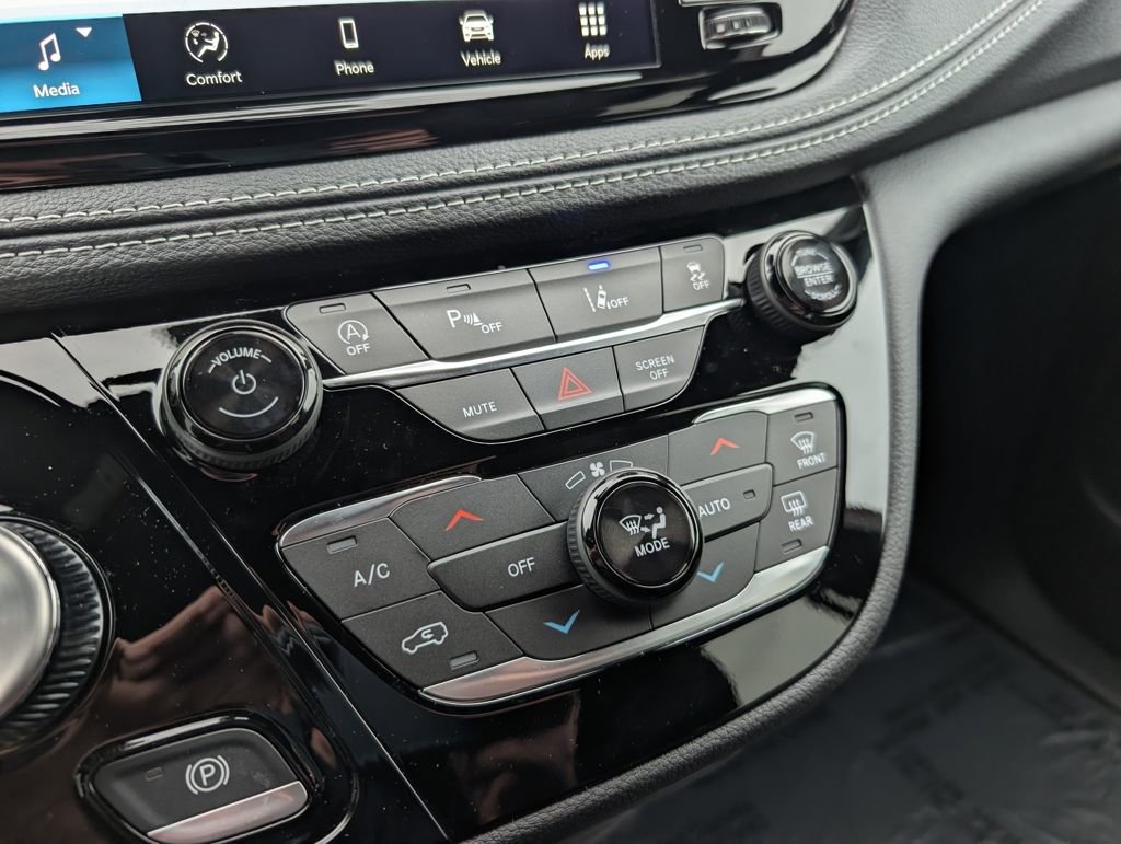 New 2026 Chrysler Pacifica Select w/ S Appearance Package image 27