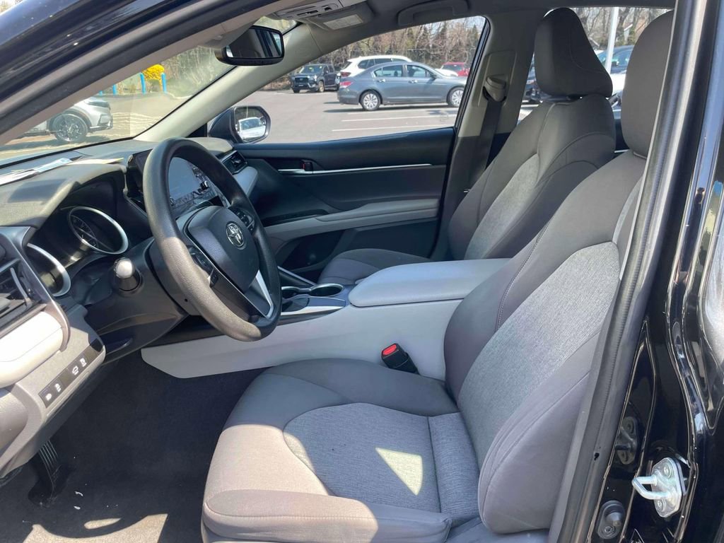 Used 2021 Toyota Camry LE w/ Convenience Package image 15