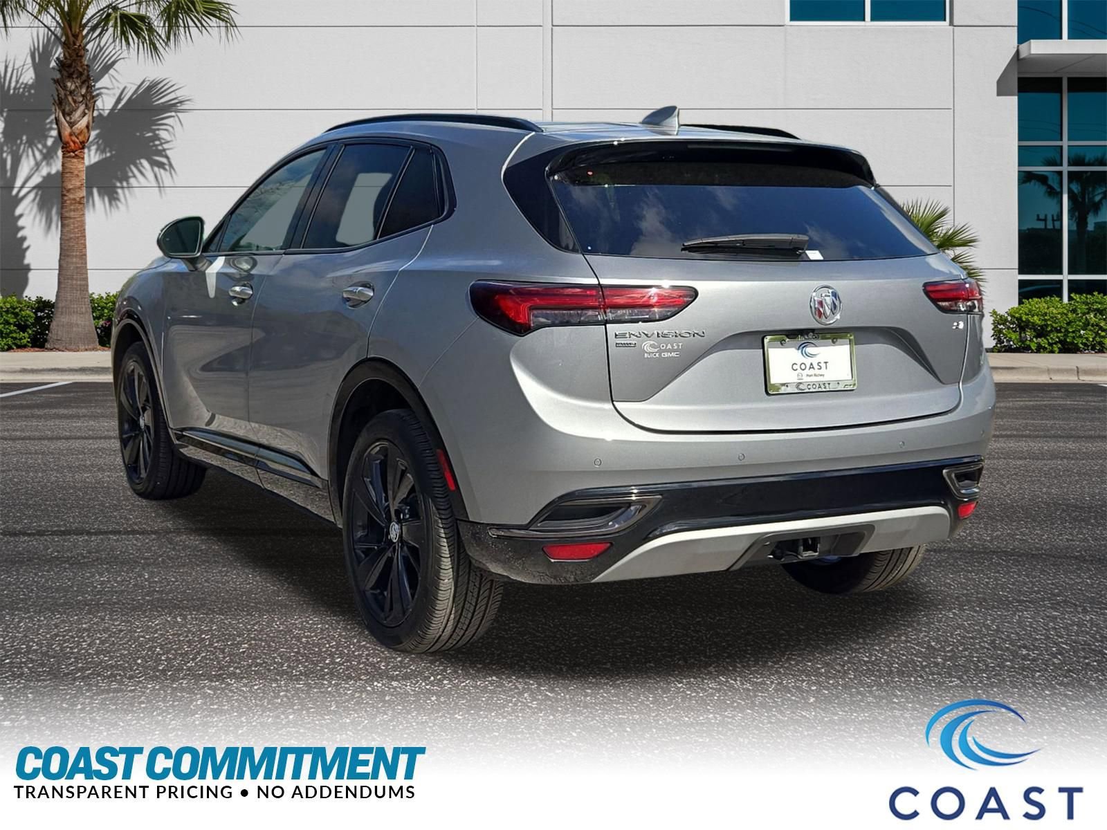 Used 2023 Buick Envision Essence w/ Sport Touring Package image 8