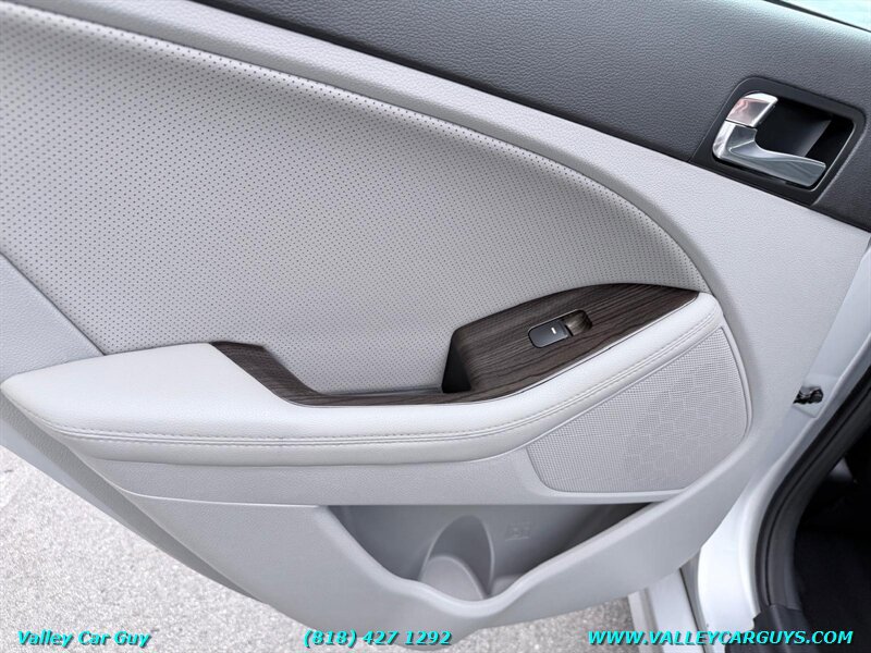 Used 2014 Kia Optima EX image 23