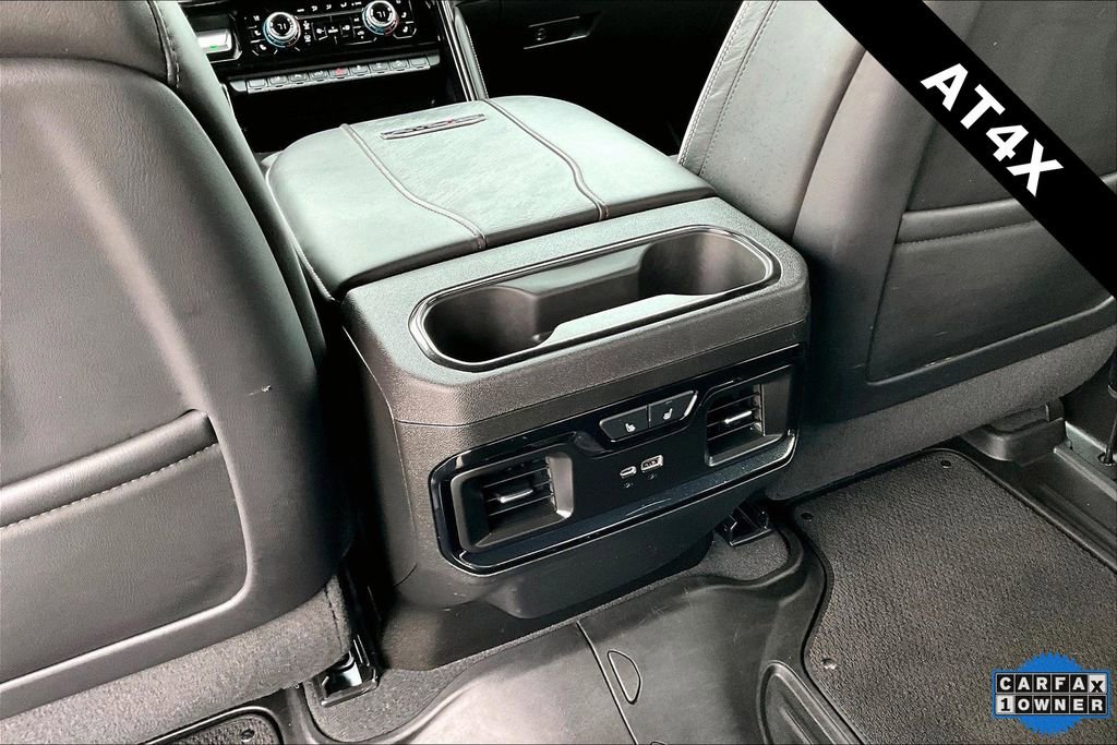 Used 2024 GMC Sierra 2500 AT4X image 11