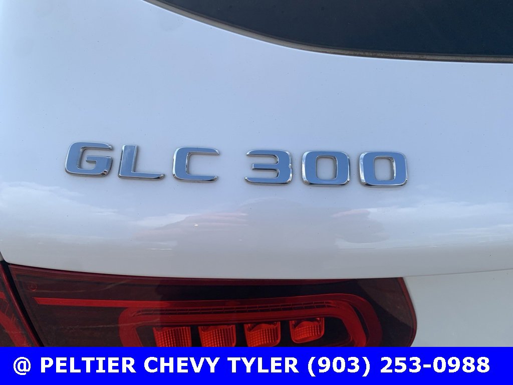 Used 2022 Mercedes-Benz GLC 300 4MATIC image 5