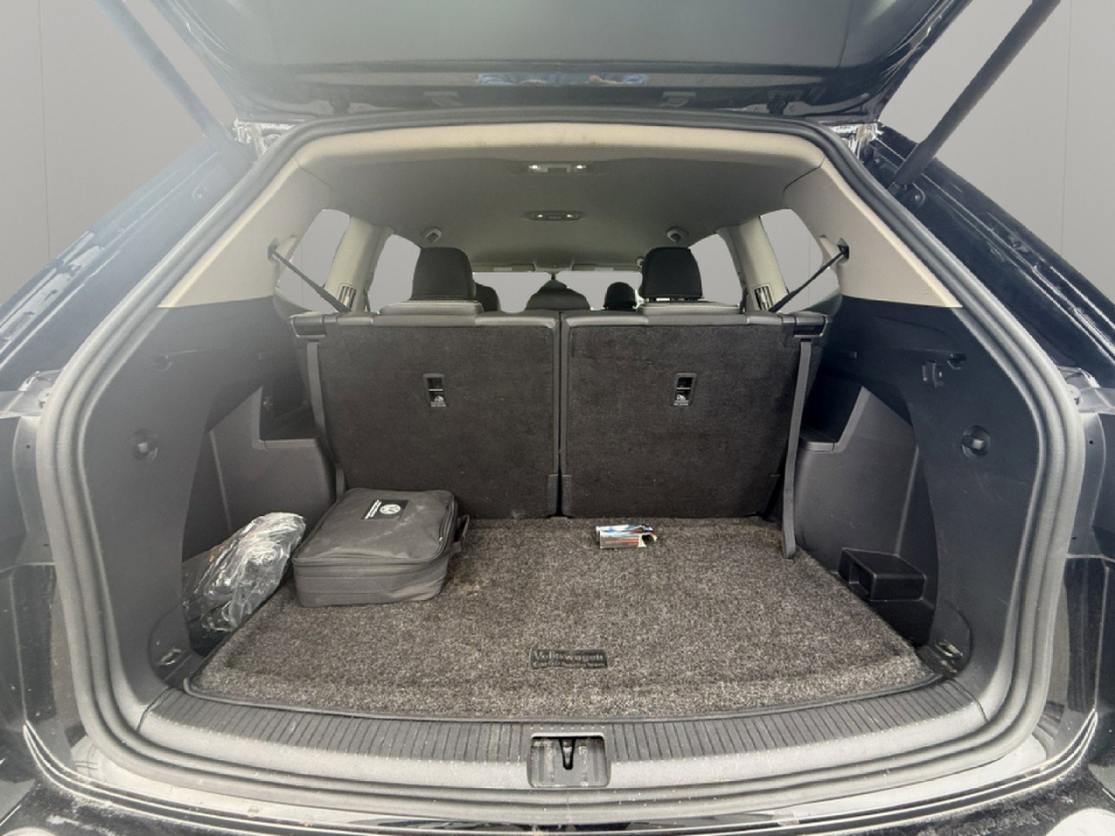 Used 2023 Volkswagen Atlas SE image 57