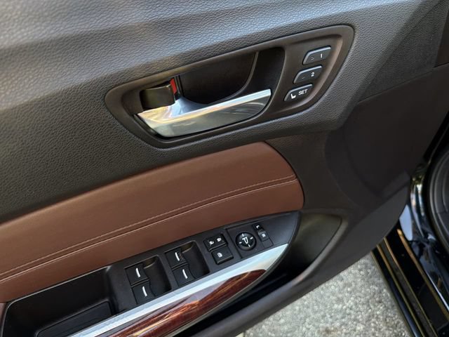 Used 2016 Acura TLX FWD image 16