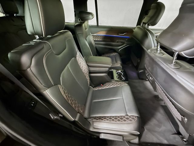 Used 2021 Jeep Grand Cherokee L Summit w/ Luxury Tech Group V image 28