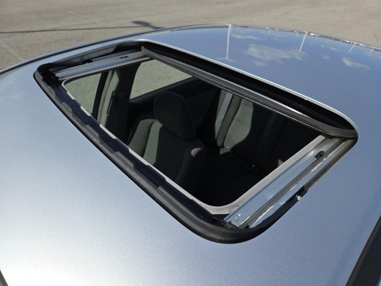 Used 2009 Honda Accord EX image 3