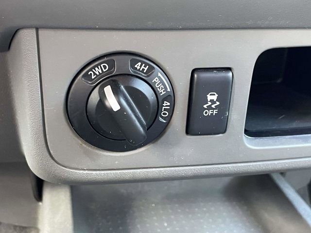 Used 2019 Nissan Frontier SV image 14