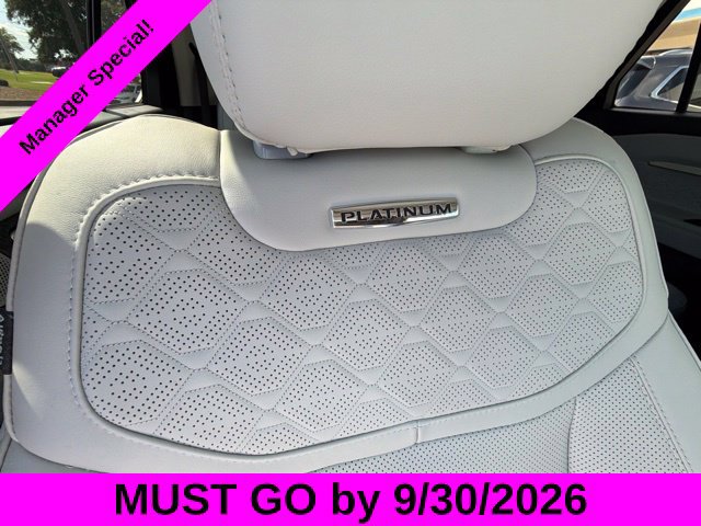 Used 2025 Ford Explorer Platinum w/ LUX Leather Package AWD/4WD image 21