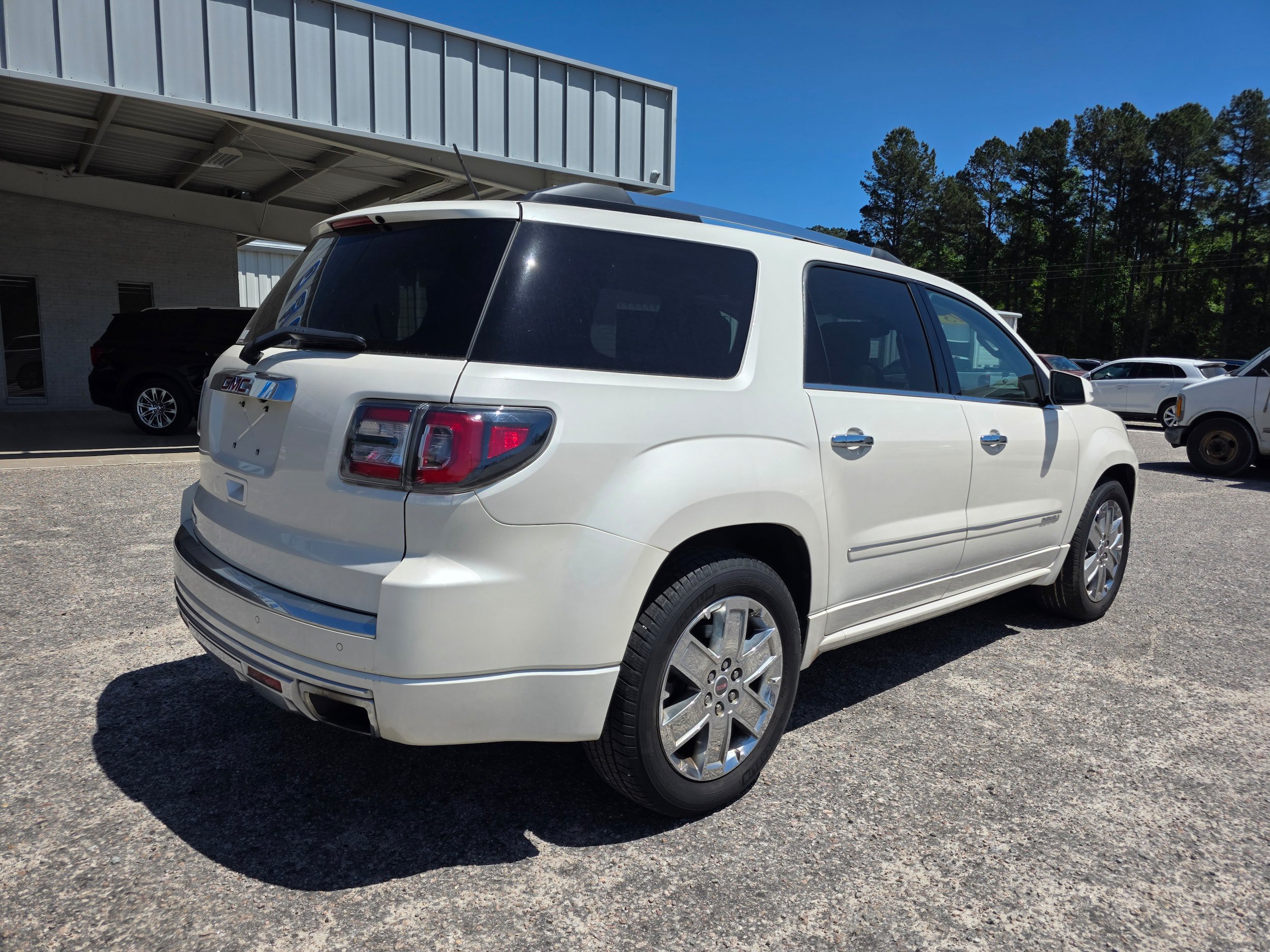 Used 2015 GMC Acadia Denali FWD image 4