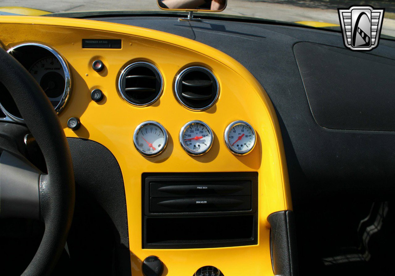 Used 2006 Pontiac Solstice Convertible w/ Premium Package image 23