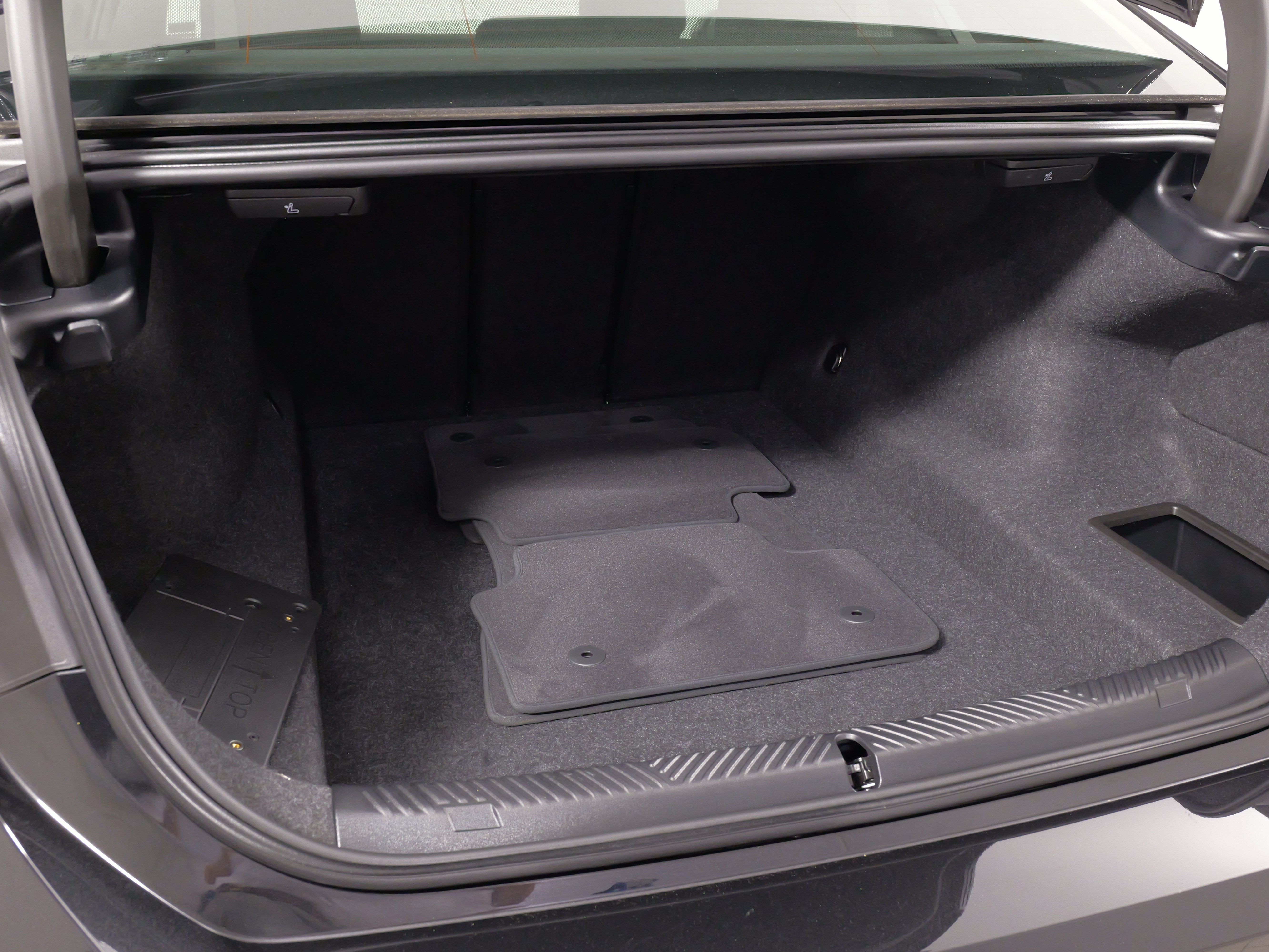 Used 2026 BMW 530i RWD image 59