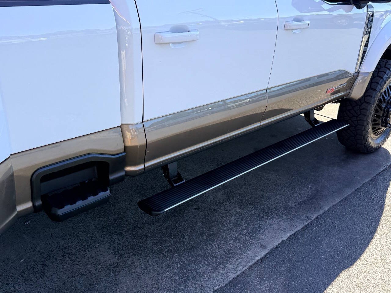 Used 2023 Ford F450 King Ranch w/ FX4 Off-Road Package AWD/4WD image 13