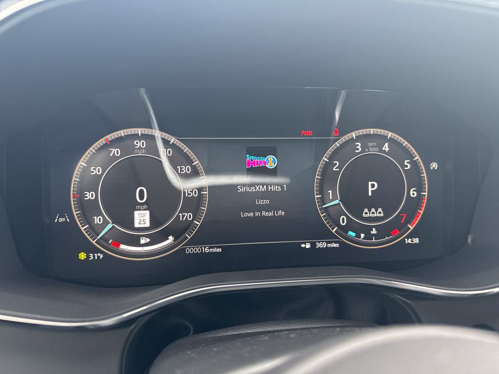 Certified 2026 Jaguar F-PACE R-Dynamic S AWD/4WD image 23