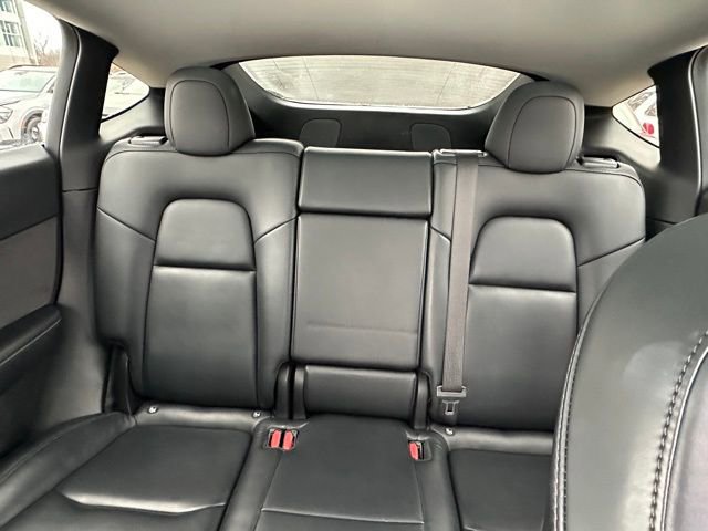 Used 2022 Tesla Model Y Performance image 10