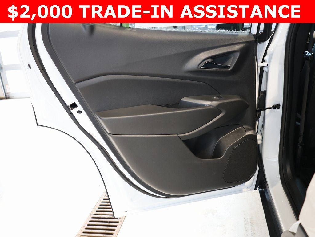 New 2026 Chevrolet Trax RS w/ Sunroof Package image 24