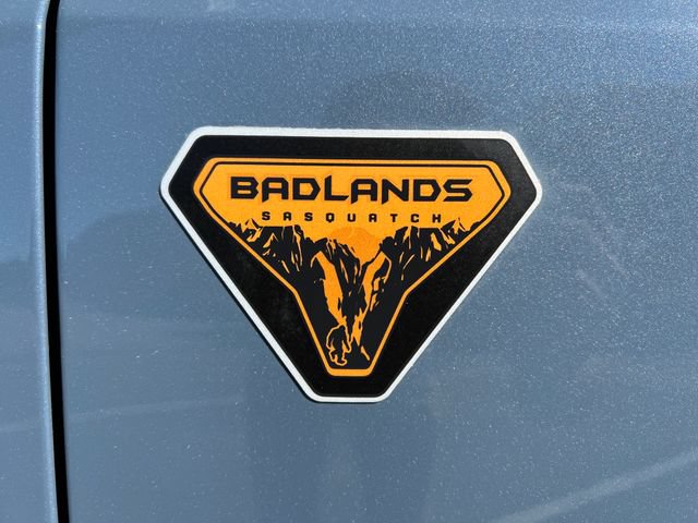 Used 2023 Ford Bronco Badlands w/ Sasquatch Package AWD/4WD image 38